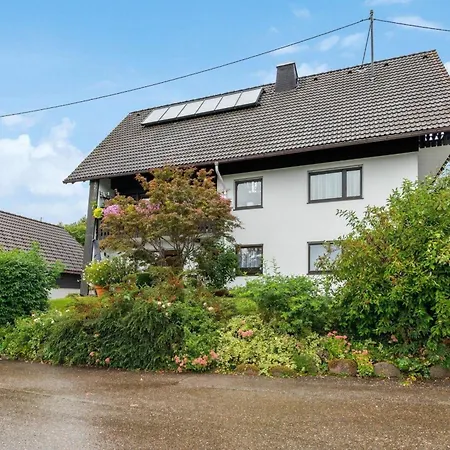 In Schwarzenbach Mit Terrasse, Garten Und Grill * 티티제-노이슈타트